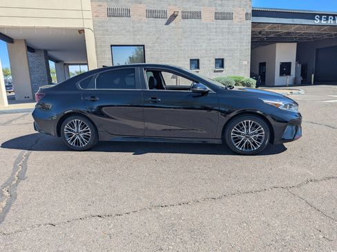 Certified 2023 Kia Forte GT-Line image 2