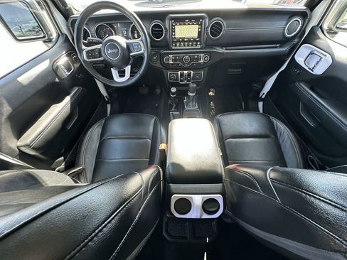 Used 2023 Jeep Wrangler Unlimited Sahara w/ Cold Weather Group image 29