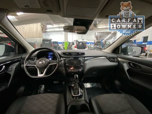 Used 2022 Nissan Rogue Sport SV w/ Technology Package image 27