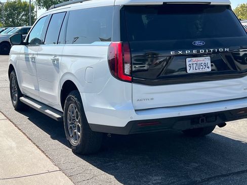 Used 2025 Ford Expedition Max Active RWD image 5