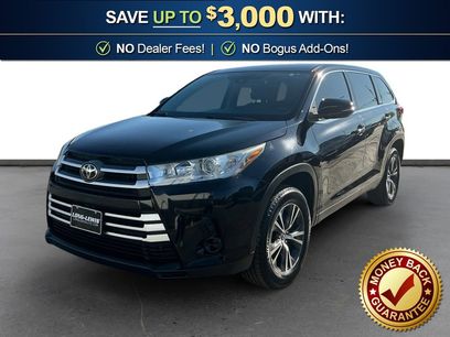 Used 2019 Toyota Highlander LE