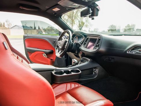 Used 2021 Dodge Challenger SRT Hellcat image 20