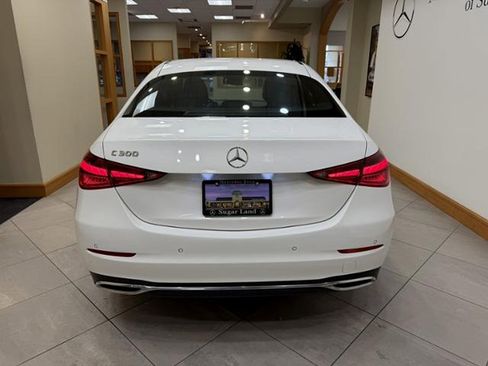 Used 2025 Mercedes-Benz C 300 Sedan image 4