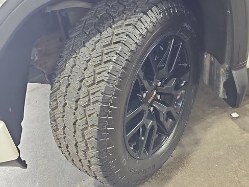 Used 2019 GMC Sierra 1500 Elevation w/ Elevation Value Package AWD/4WD image 36