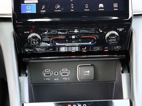 New 2025 Jeep Grand Cherokee L Limited w/ Black Appearance Package image 13