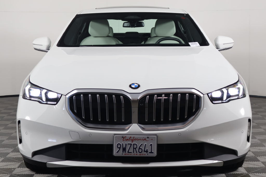 Certified 2026 BMW 530i w/ Premium Package RWD image 2