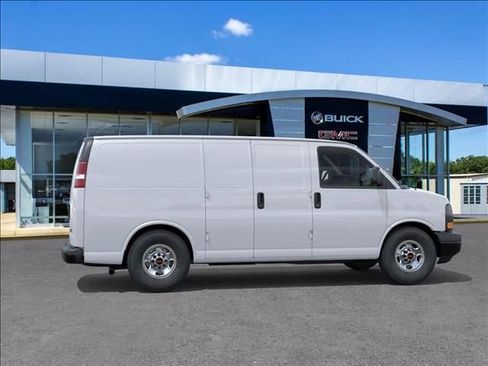 New 2025 GMC Savana 2500 w/ Communications Package image 5