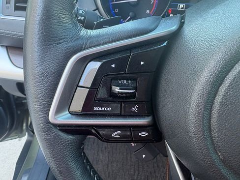 Used 2018 Subaru Outback 3.6R Touring w/ Popular Package #3 image 12