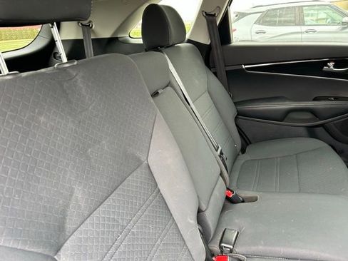 Used 2020 Kia Sorento L image 13