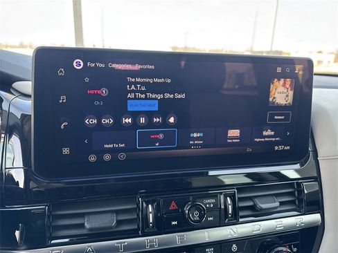 New 2026 Nissan Pathfinder SL image 8