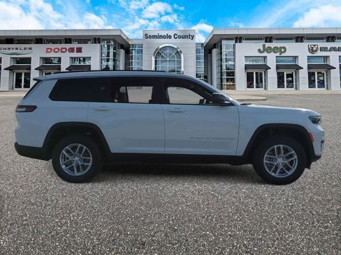 New 2025 Jeep Grand Cherokee L Laredo w/ Luxury Tech Group I RWD image 9