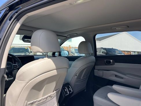 Certified 2023 Kia Sorento X-Line EX AWD/4WD image 11