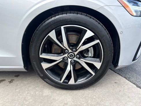 Certified 2023 Volvo S60 B5 Plus w/ Climate Package AWD/4WD image 11