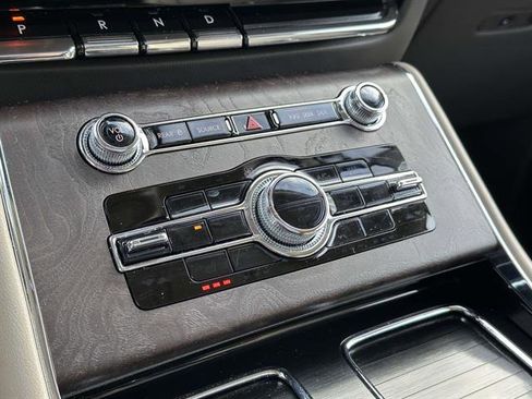 Used 2023 Lincoln Aviator Reserve w/ Elements Package Plus image 22