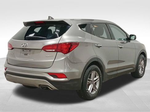 Used 2017 Hyundai Santa Fe Sport FWD image 3