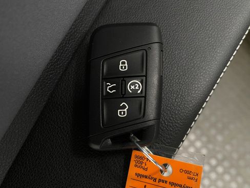 New 2025 Volkswagen Jetta SE image 29