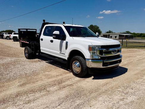 Used 2022 Ford F350 XL w/ Power Equipment Group AWD/4WD image 2