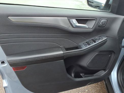 Certified 2022 Ford Escape Titanium image 13