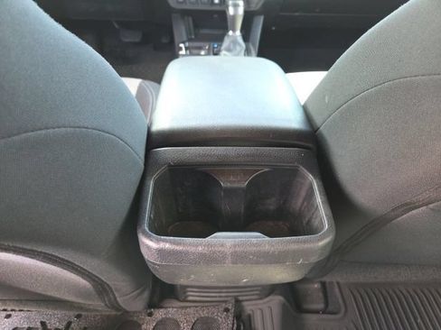 Used 2021 Toyota Tacoma TRD Sport w/ Technology Package AWD/4WD image 22
