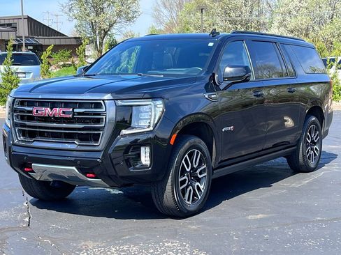 Used 2023 GMC Yukon XL AT4 w/ AT4 Premium Plus Package AWD/4WD image 48