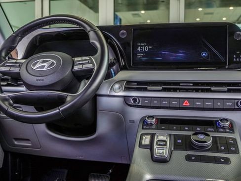 Used 2025 Hyundai Palisade SEL FWD image 17