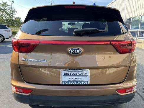 Used 2017 Kia Sportage LX FWD image 4