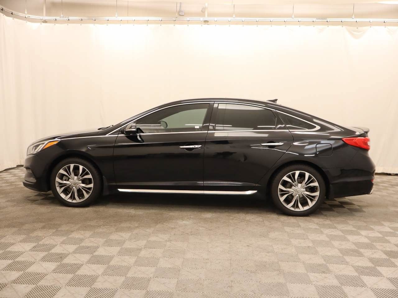 Used 2015 Hyundai Sonata Limited 2.0T FWD image 2