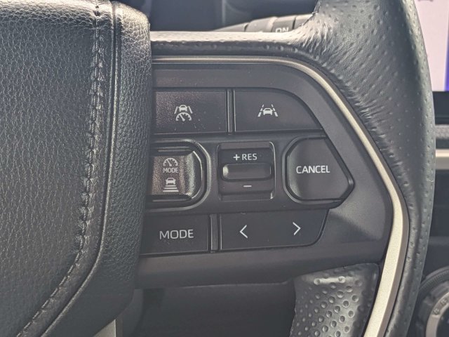 Used 2025 Toyota 4Runner Limited AWD/4WD image 27