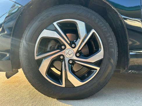 Used 2017 Honda Accord LX image 26