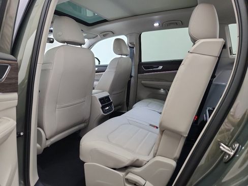 New 2026 Volkswagen Atlas SEL AWD/4WD image 34