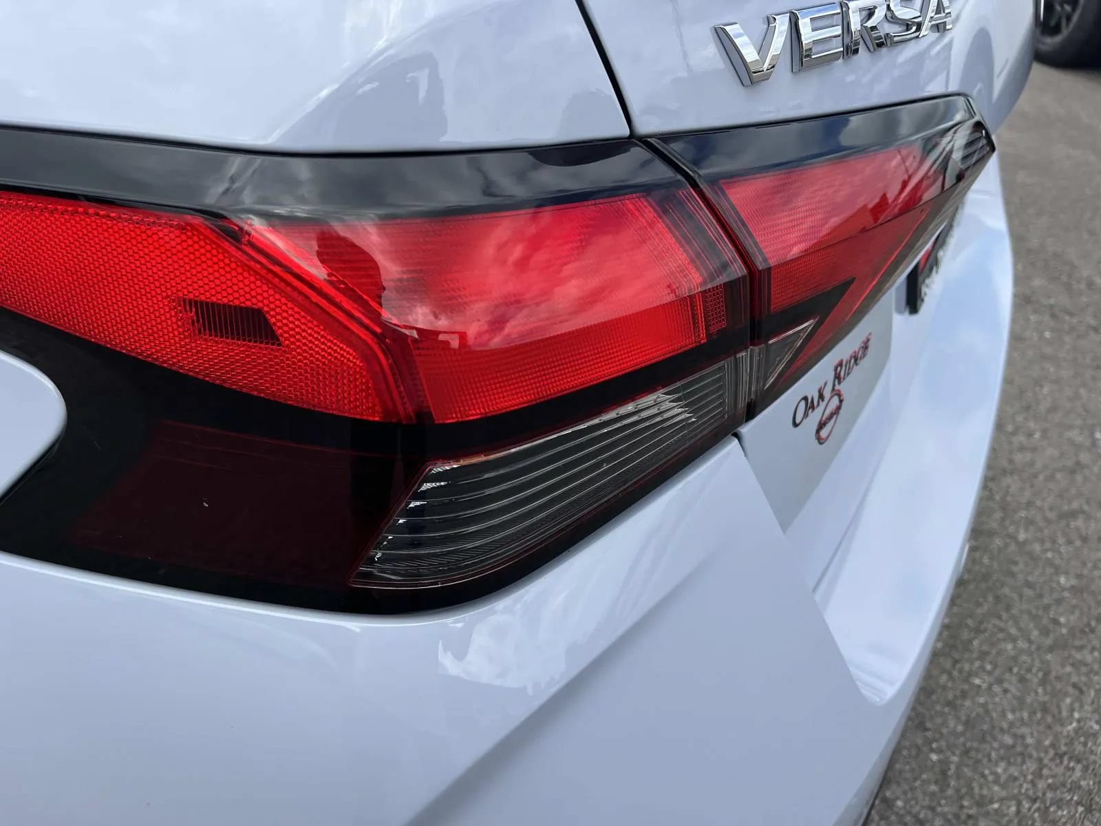 Used 2024 Nissan Versa SR w/ Trunk Package FWD image 10