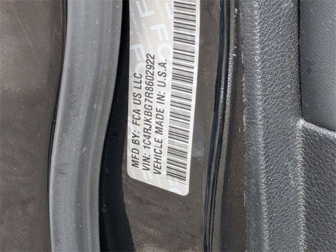 Used 2024 Jeep Grand Cherokee L Limited w/ Luxury Tech Group II image 34