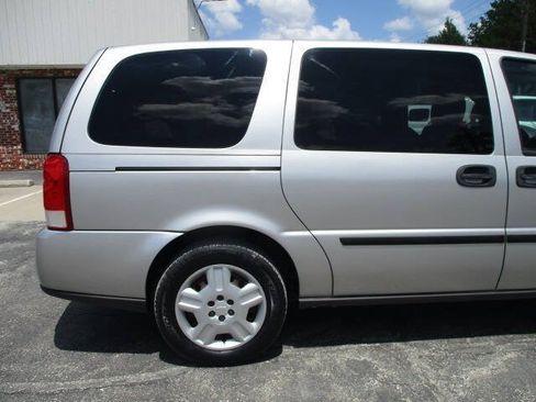 Used 2008 Chevrolet Uplander LS w/ Climate Package FWD image 10