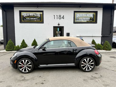 Used 2014 Volkswagen Beetle R-Line image 26