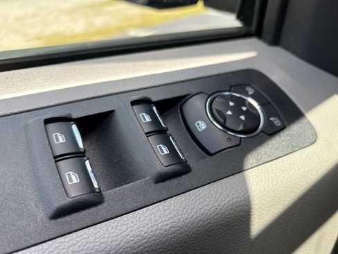 Used 2018 Ford F150 XL w/ Equipment Group 101A Mid AWD/4WD image 11