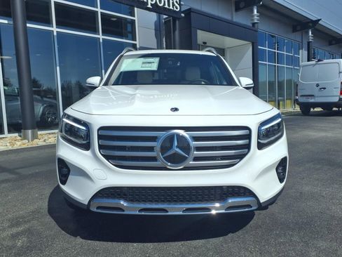 New 2025 Mercedes-Benz GLB 250 4MATIC image 9