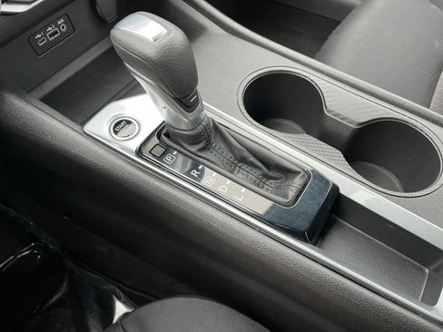 Used 2025 Nissan Altima 2.5 SV image 41