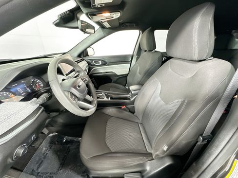 Used 2023 Jeep Compass Sport AWD/4WD image 19