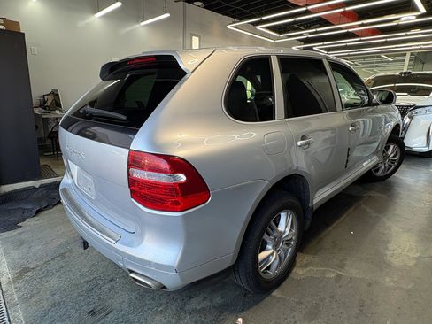 Used 2009 Porsche Cayenne S AWD/4WD image 5