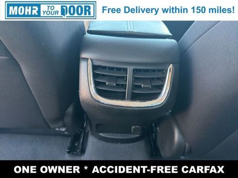 Used 2023 Chevrolet Malibu LT image 32