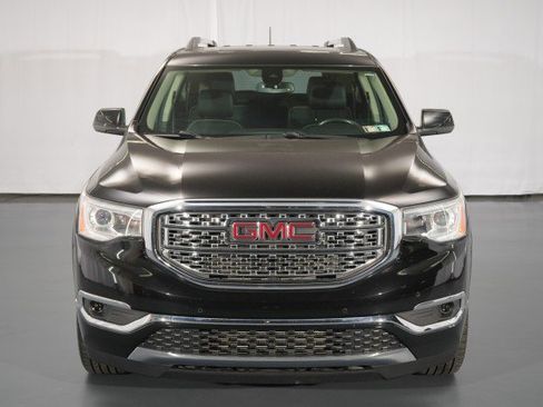 Used 2019 GMC Acadia Denali image 4