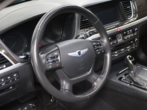 Used 2015 Hyundai Genesis 3.8 w/ Option Group 03 image 11