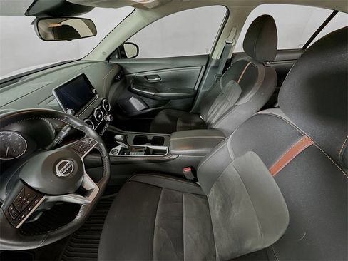 Used 2022 Nissan Sentra SR w/ Trunk Package image 13