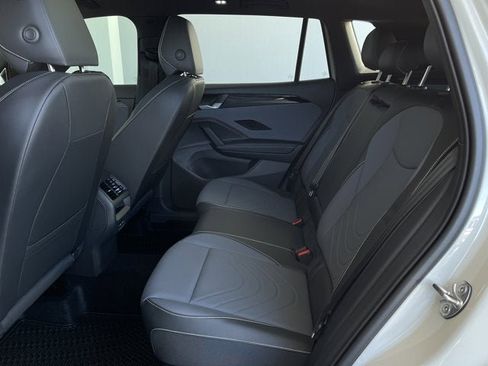 New 2026 Volkswagen Tiguan SE R-Line image 28