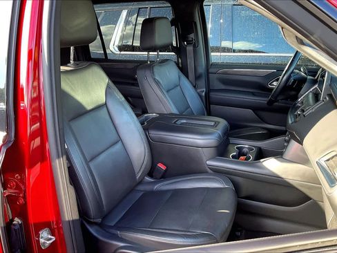 Used 2021 Chevrolet Suburban LT w/ LT Signature Package image 7