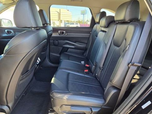 Used 2024 Kia Sorento S image 26