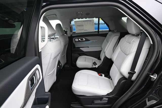 New 2026 Ford Explorer Platinum w/ LUX Leather Package AWD/4WD image 10