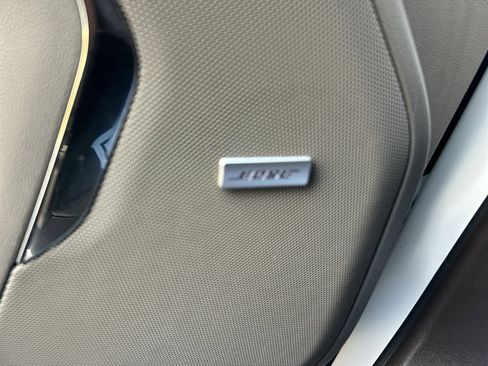 Used 2023 Chevrolet Tahoe LT w/ Luxury Package image 21