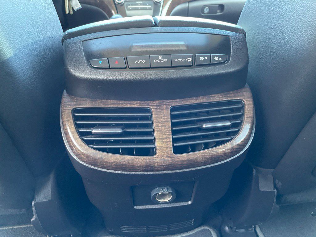 Used 2012 Acura MDX AWD/4WD image 16