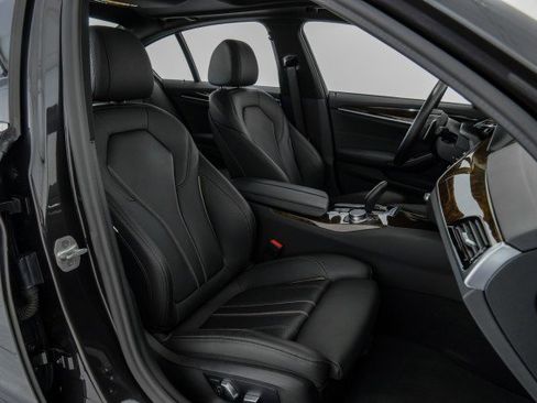 Used 2020 BMW 540i xDrive image 35